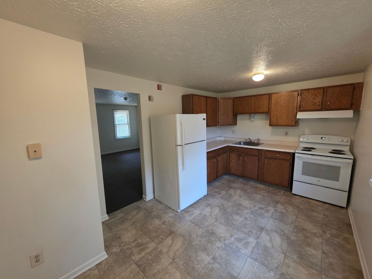 Rochester Apartment: 165 Atkinson St #6