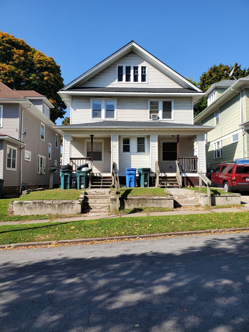 Rochester Apartment: 55 Middlesex Rd