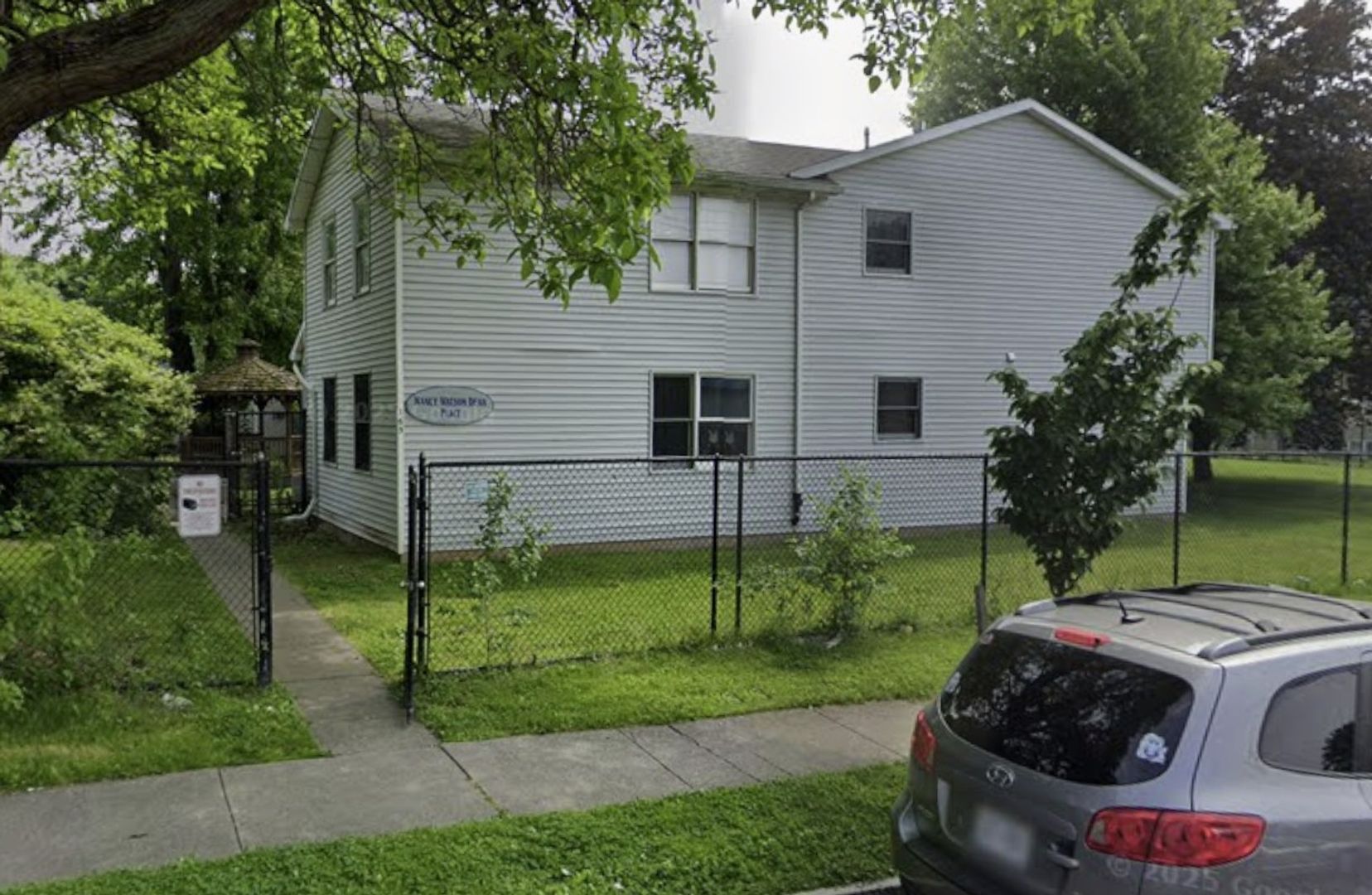 Rochester Apartment: 165 Atkinson St #4