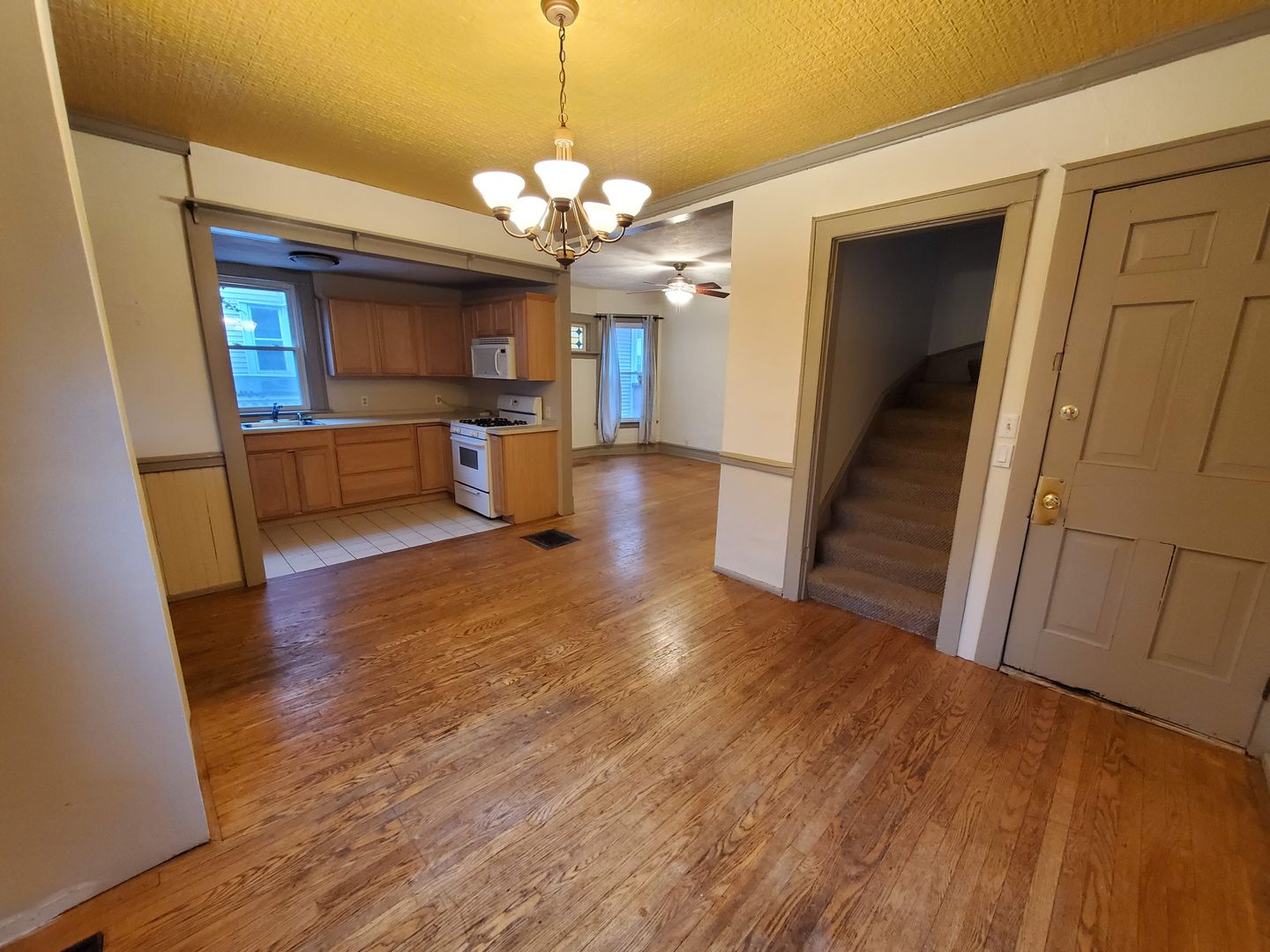 Rochester Apartment: 333 Meigs St