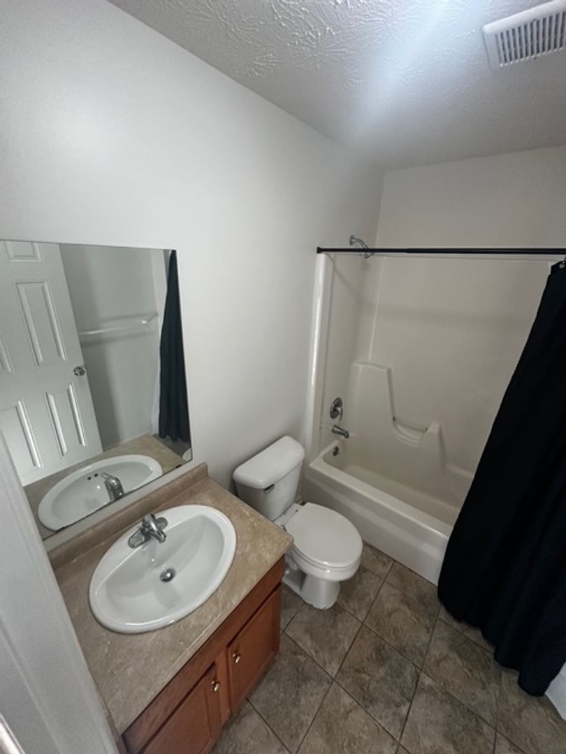 Rochester Apartment: 96 Liberty Pole Way