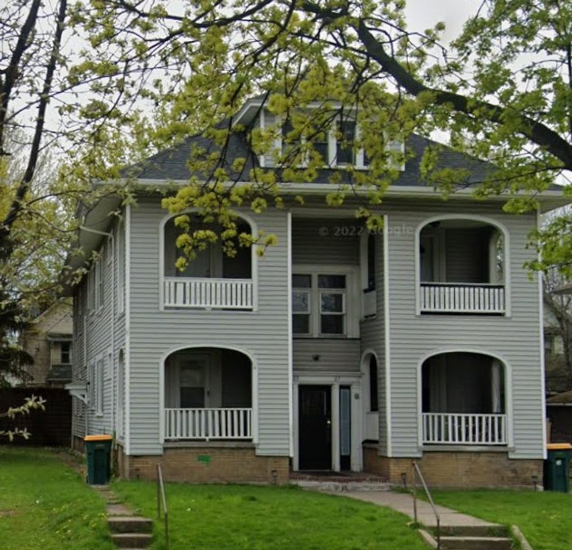 Rochester Apartment: 27 Carthage Dr