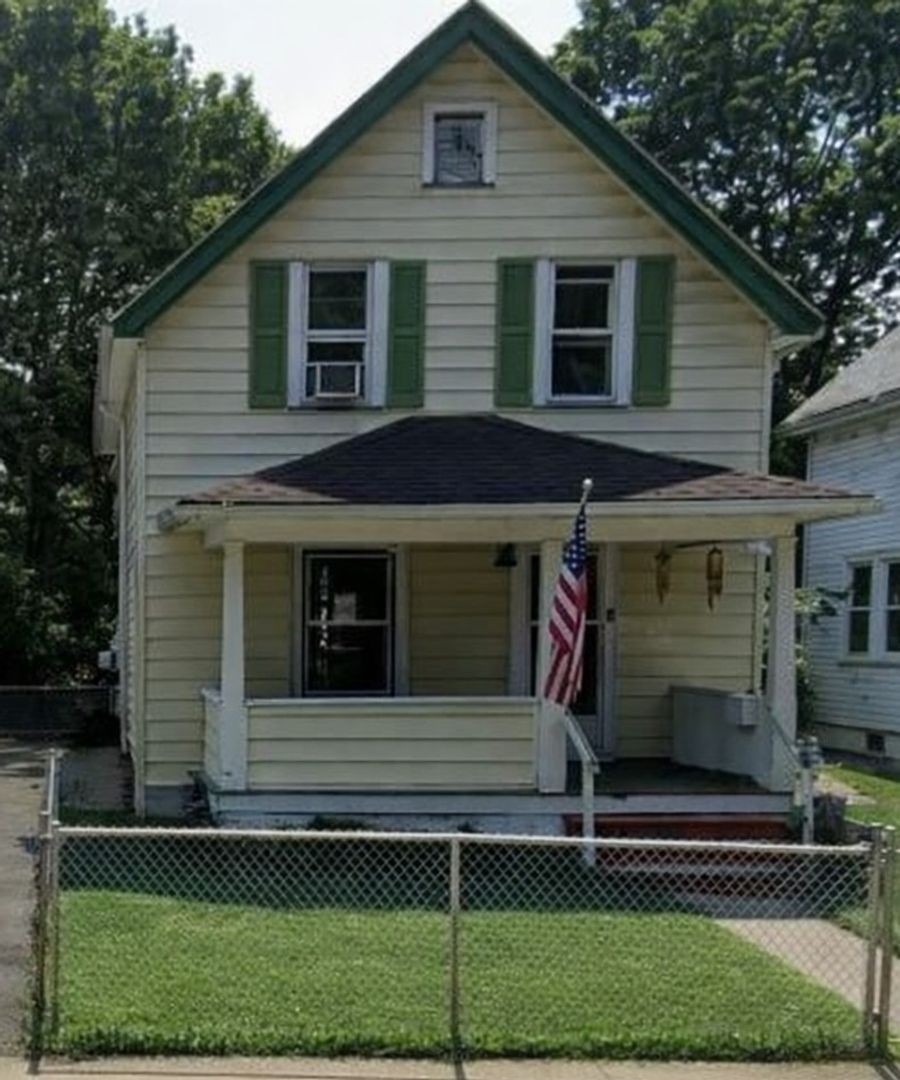 Rochester House: 171 Mohawk St