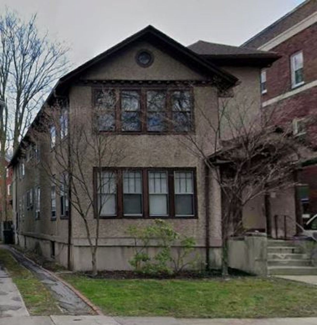 Rochester Apartment: 37 Vick Park B
