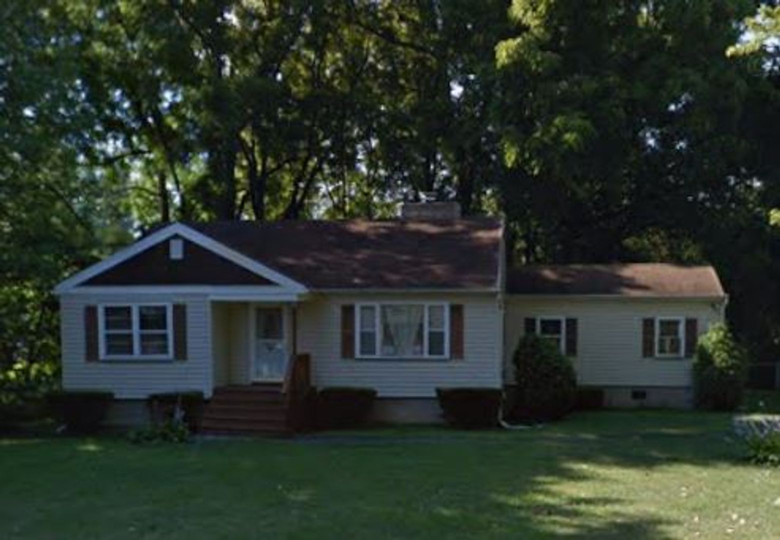 Rochester House: 43 Harold Ave
