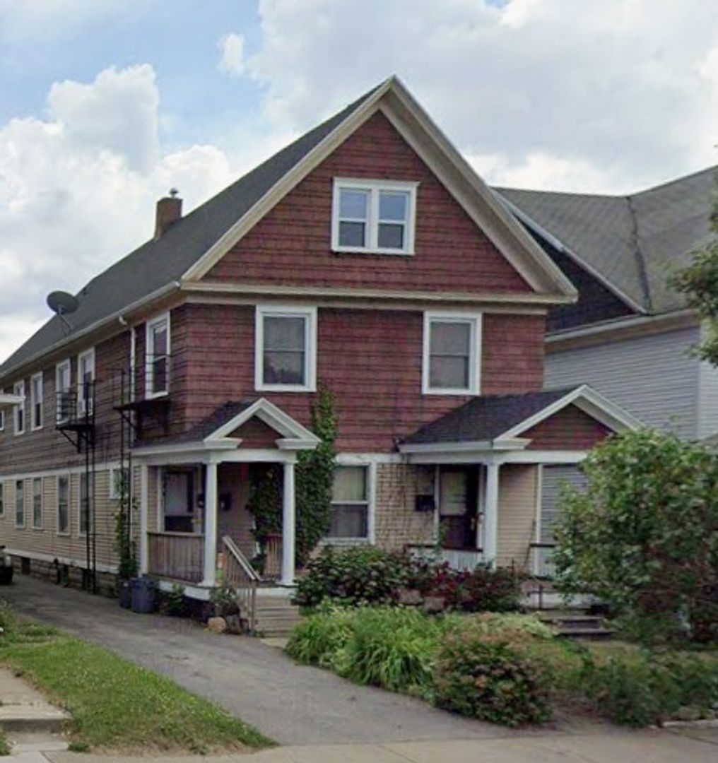 Rochester Apartment: 537-537.5 Lyell Ave