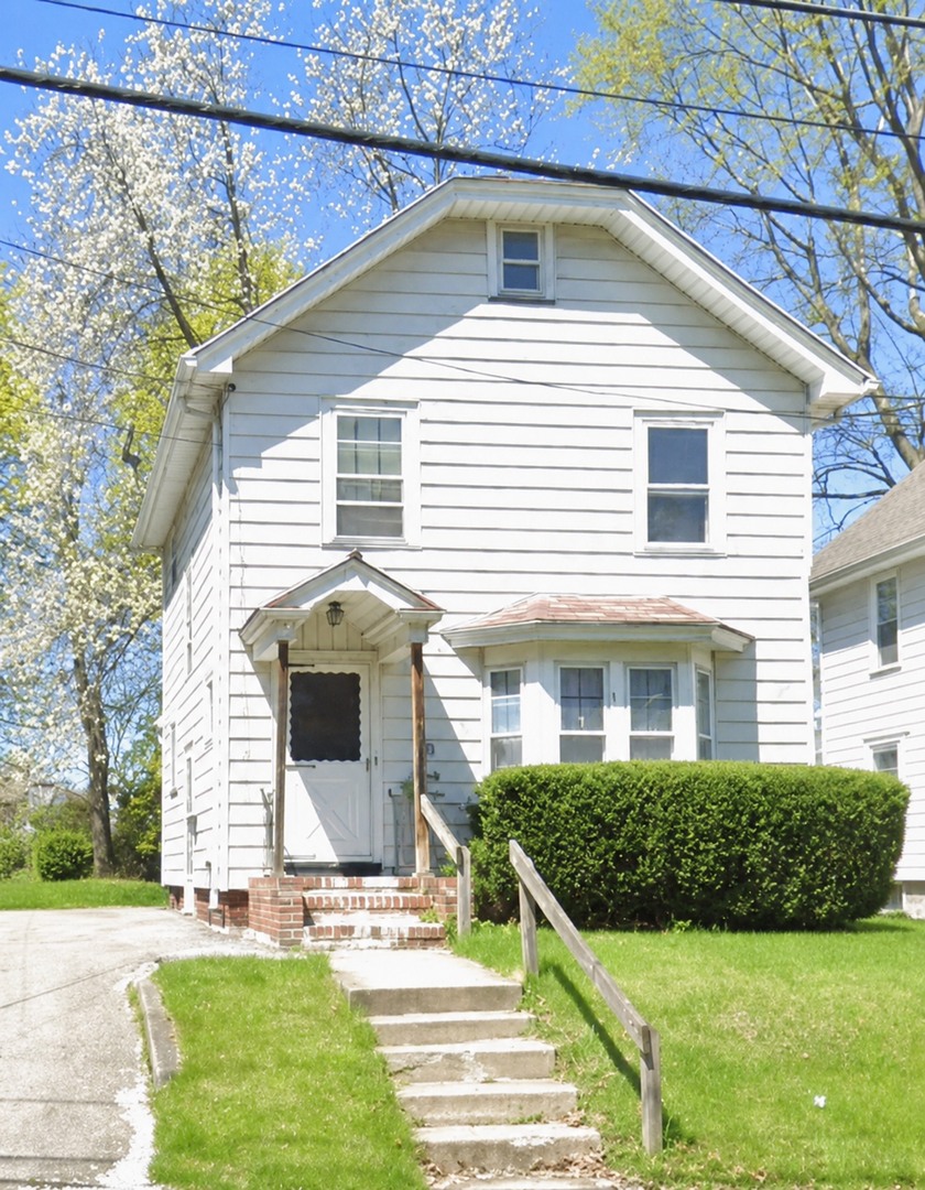 Rochester House: 99 Cummings Street