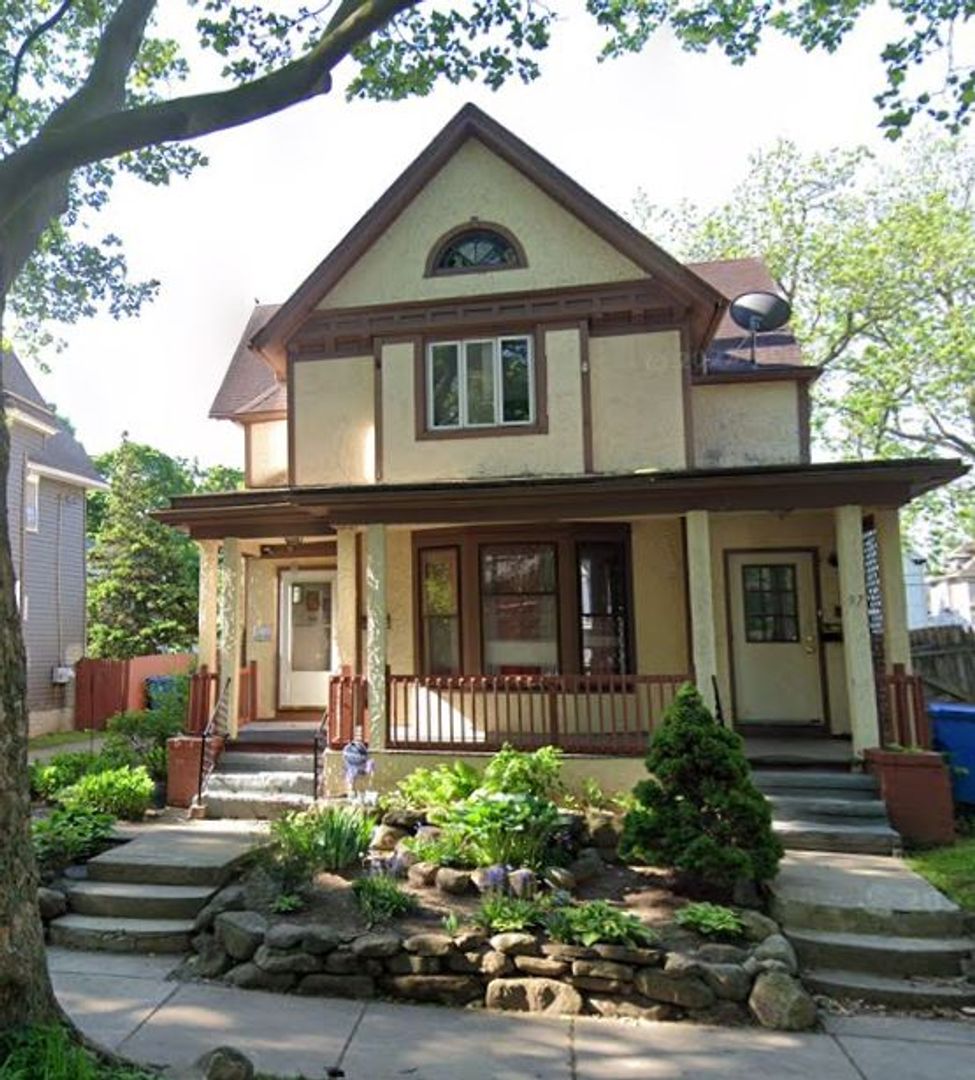 Rochester Apartment: 97 Glendale Park