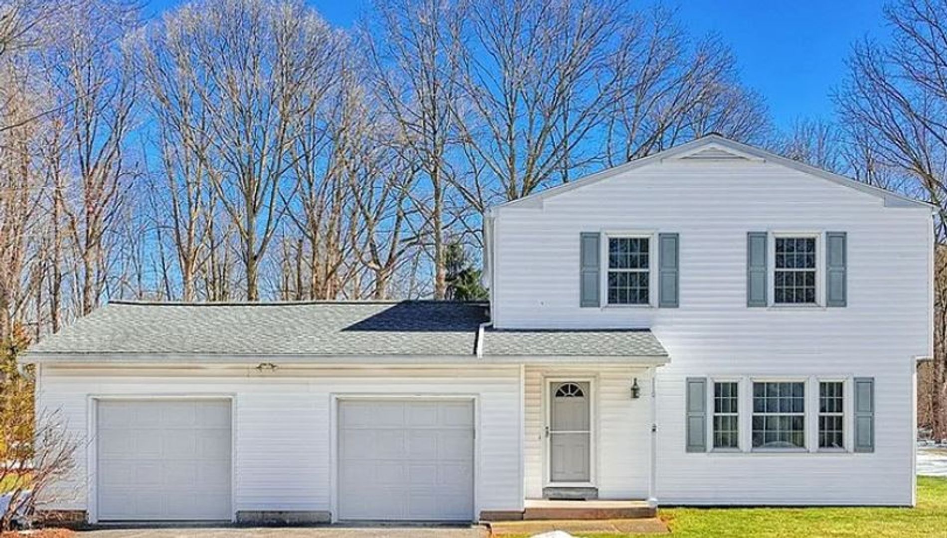 Rochester House: 110 Hillary Drive