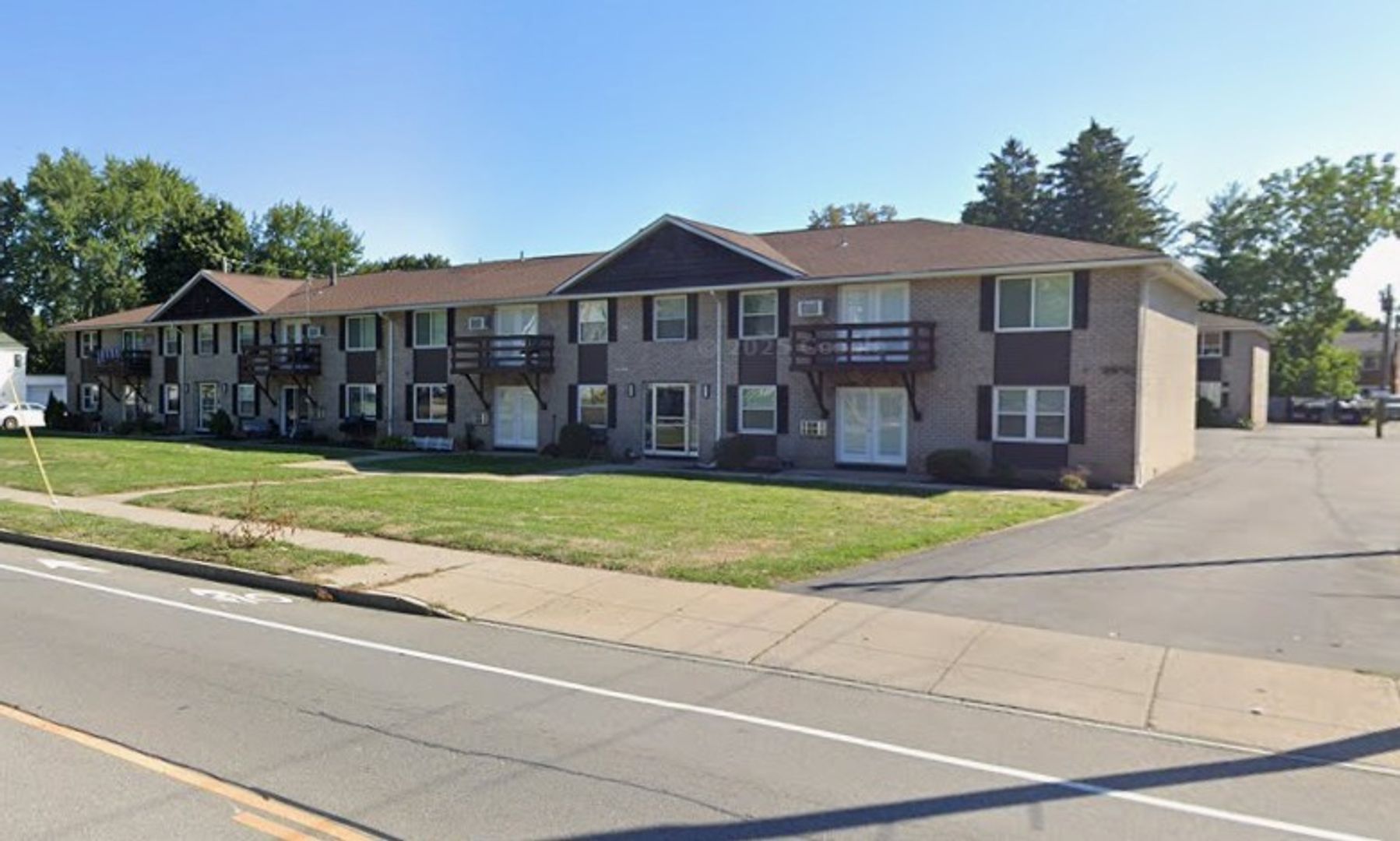 Rochester Apartment: 2610-2638 Dewey Ave