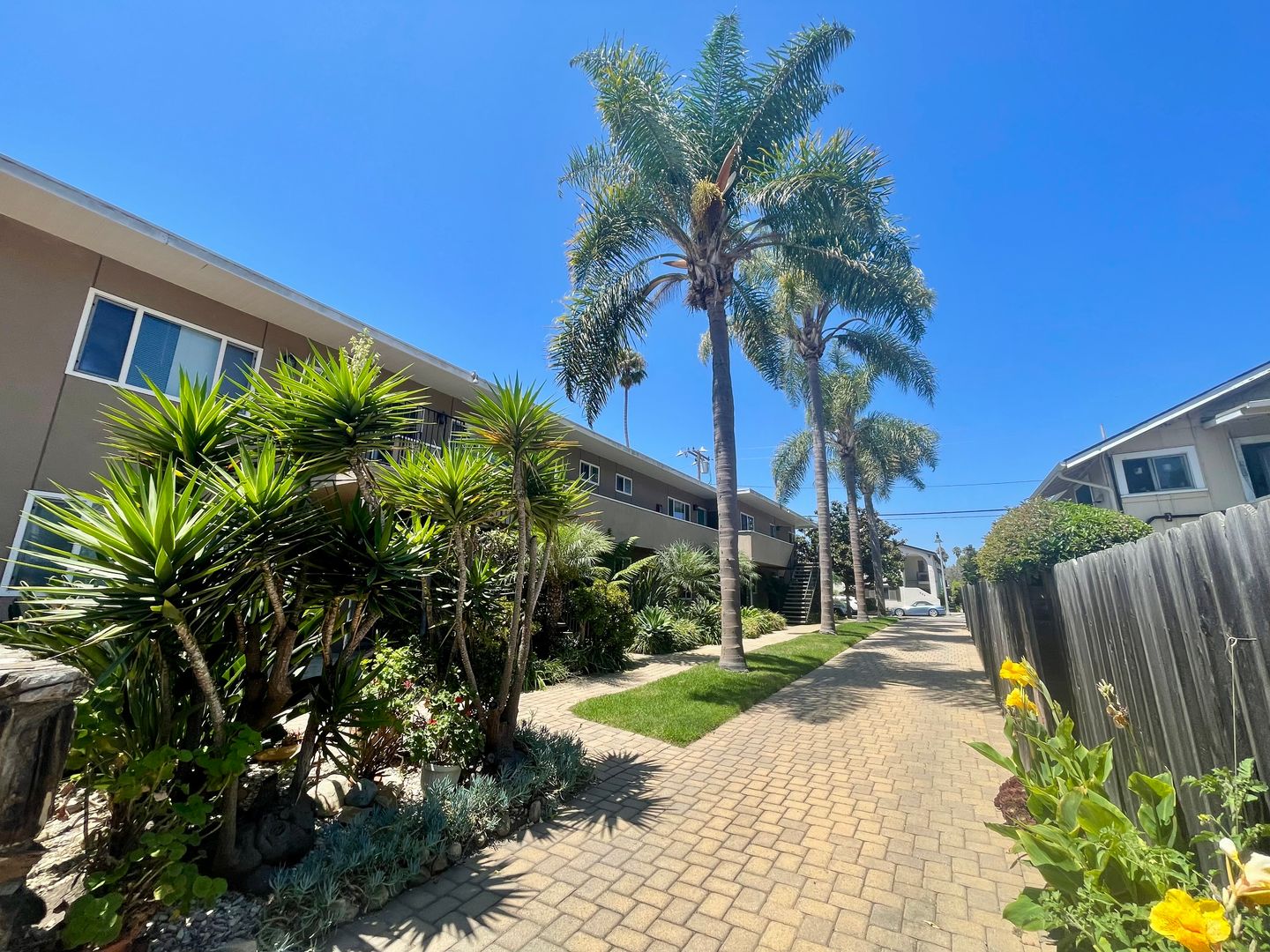 Santa Barbara Apartment: 221 W. Anapamu Street