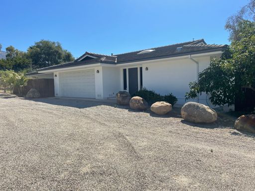 3 Bedroom Home Country Living in Santa Barbara - Pets Considered - Available Now – photo 1