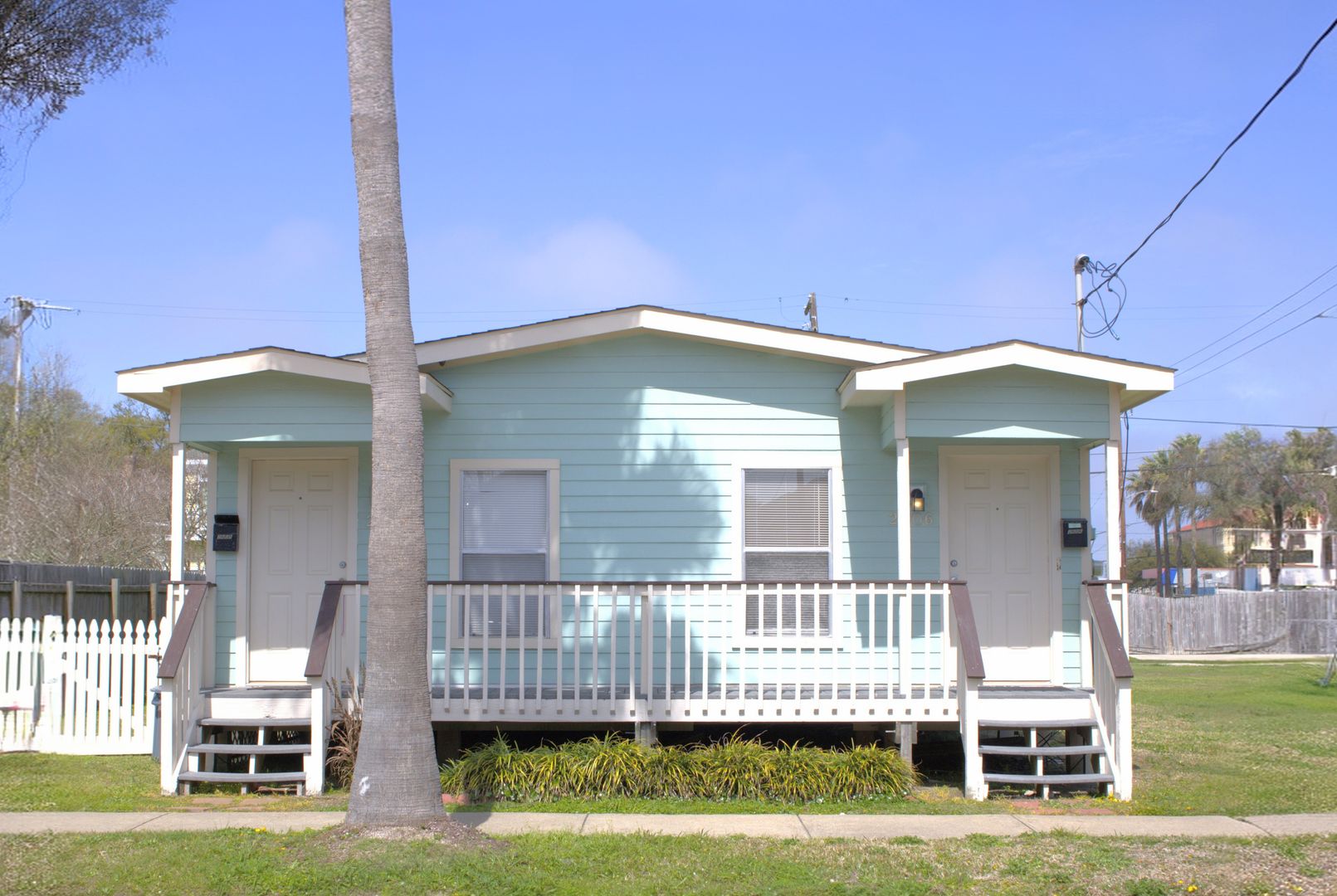 Galveston Apartment: 2608 Ave L