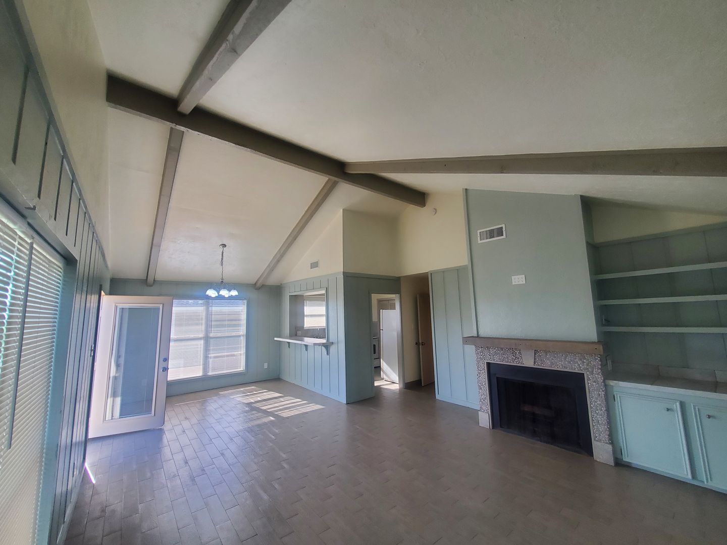 Galveston House: 16712 Edward Teach