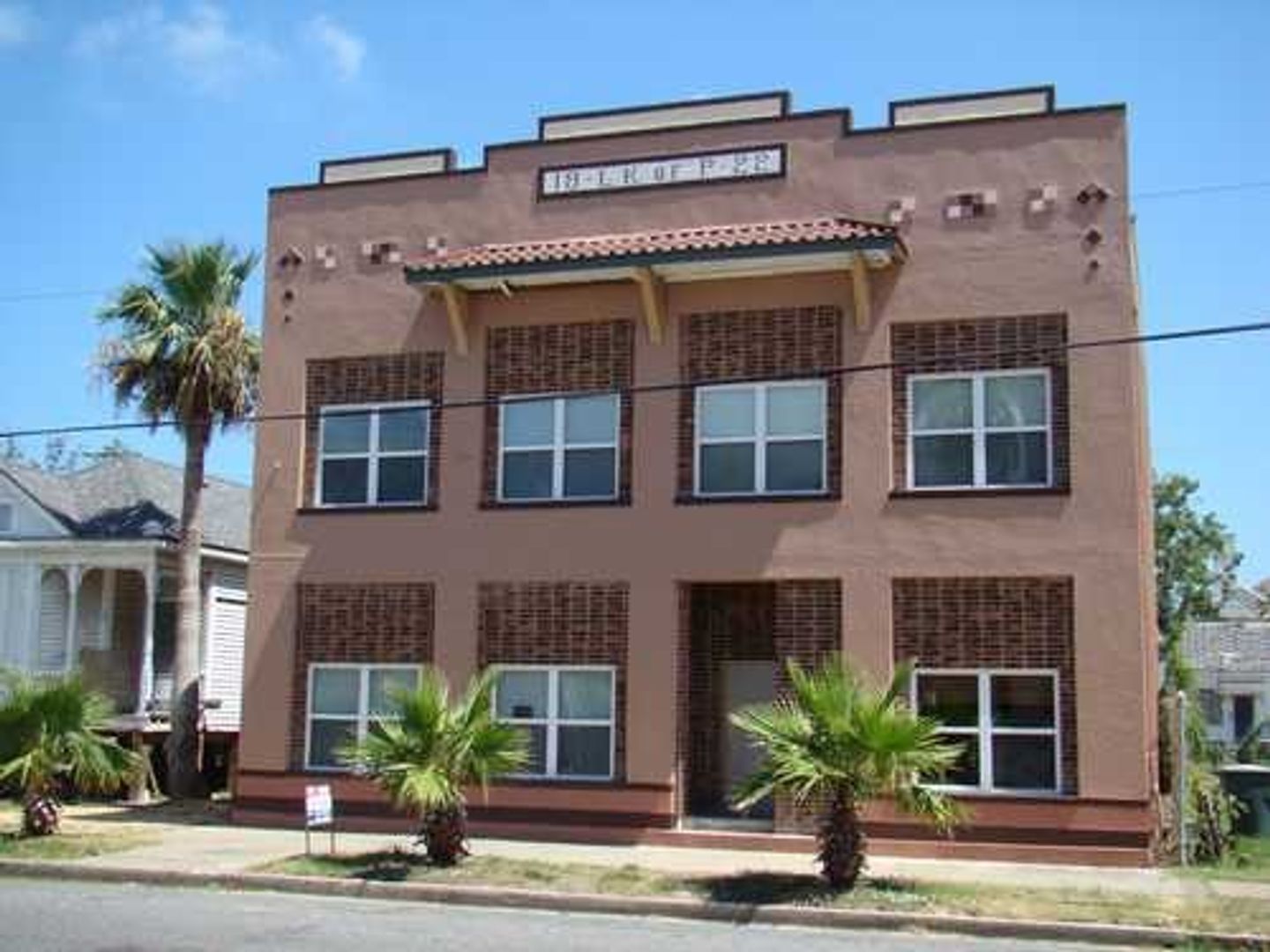 Galveston Apartment: 2609 Ave L