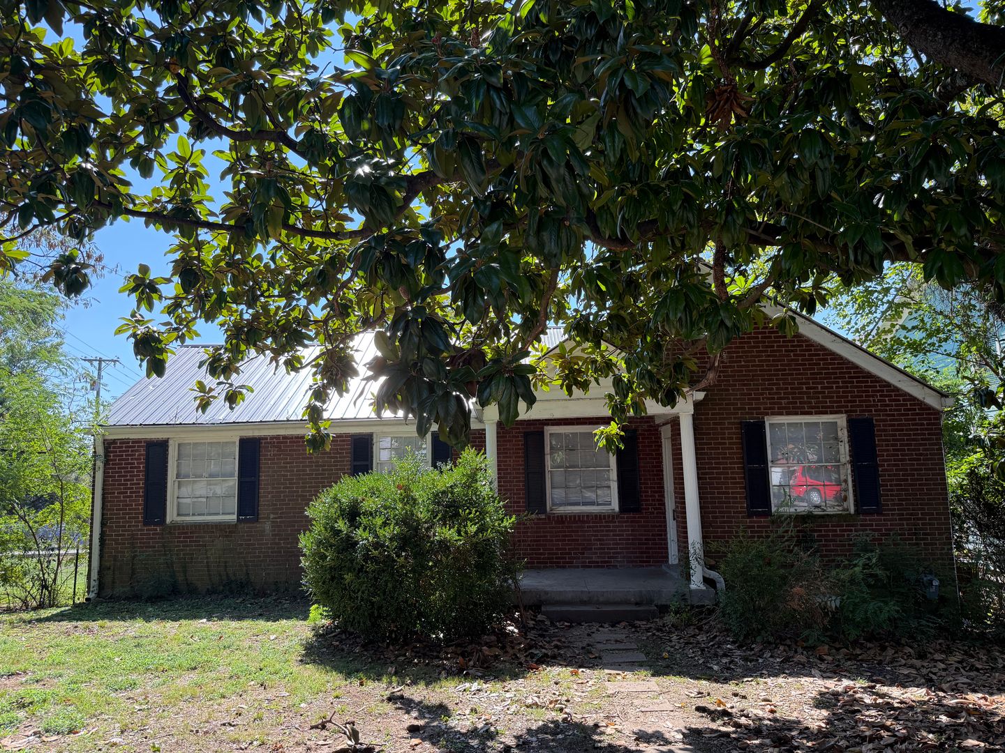 Nashville House: 1912 Sheridan
