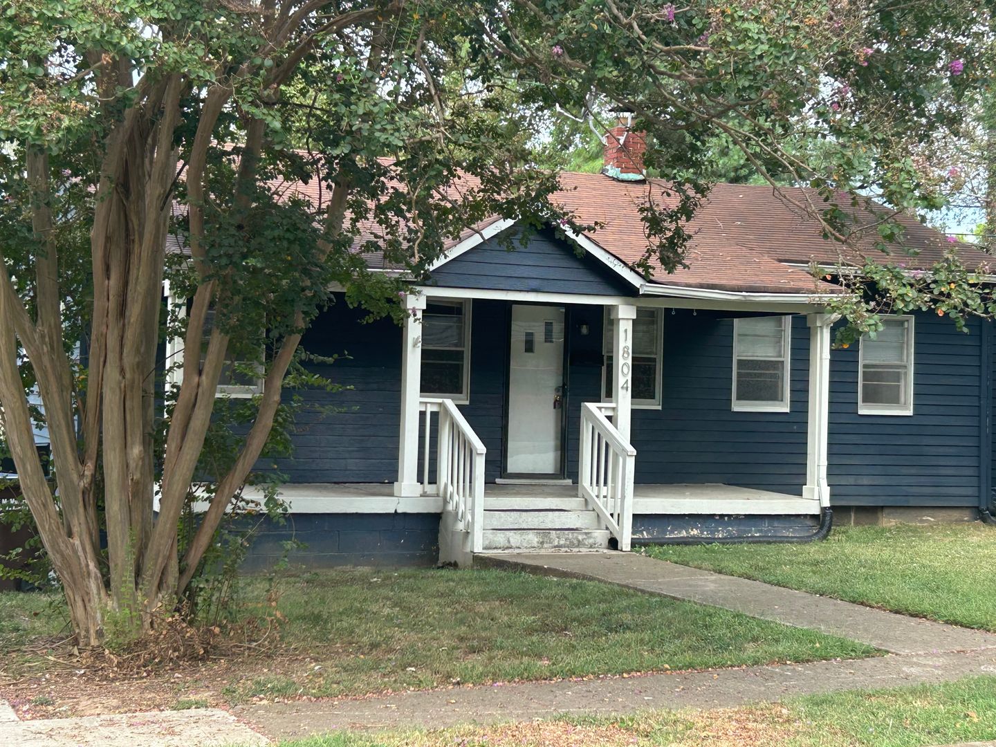 Old Hickory House: 1804 Overton Street
