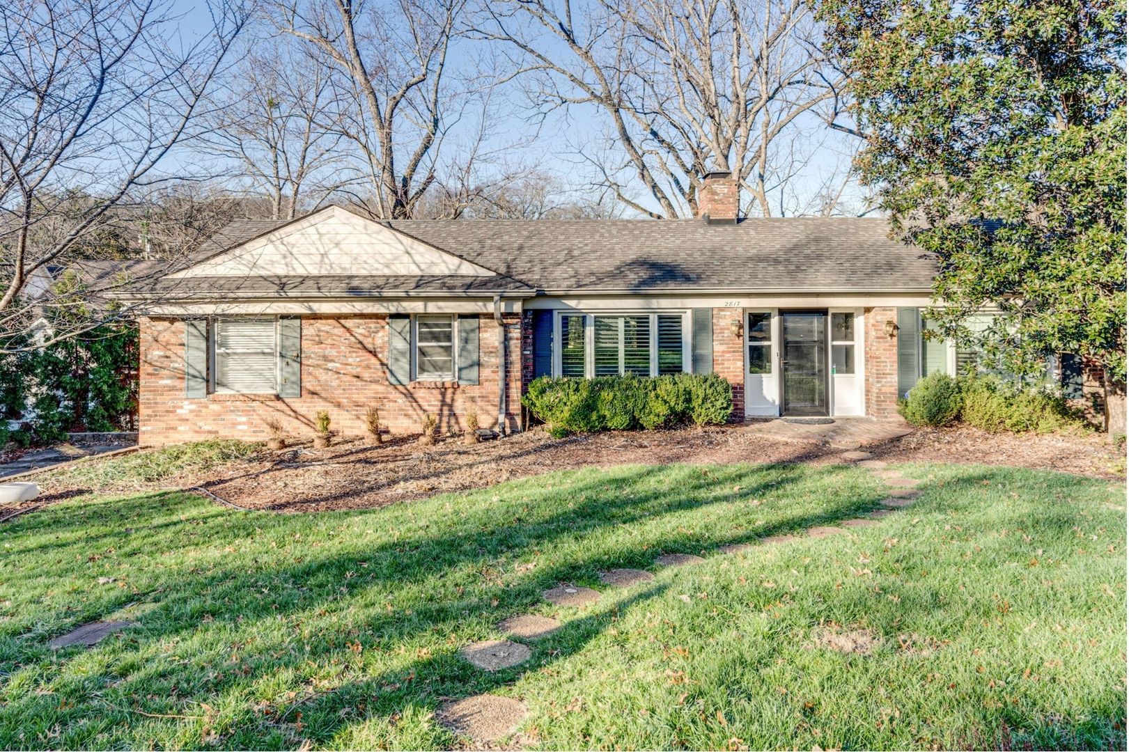 Nashville House: 2817 White Oak Drive