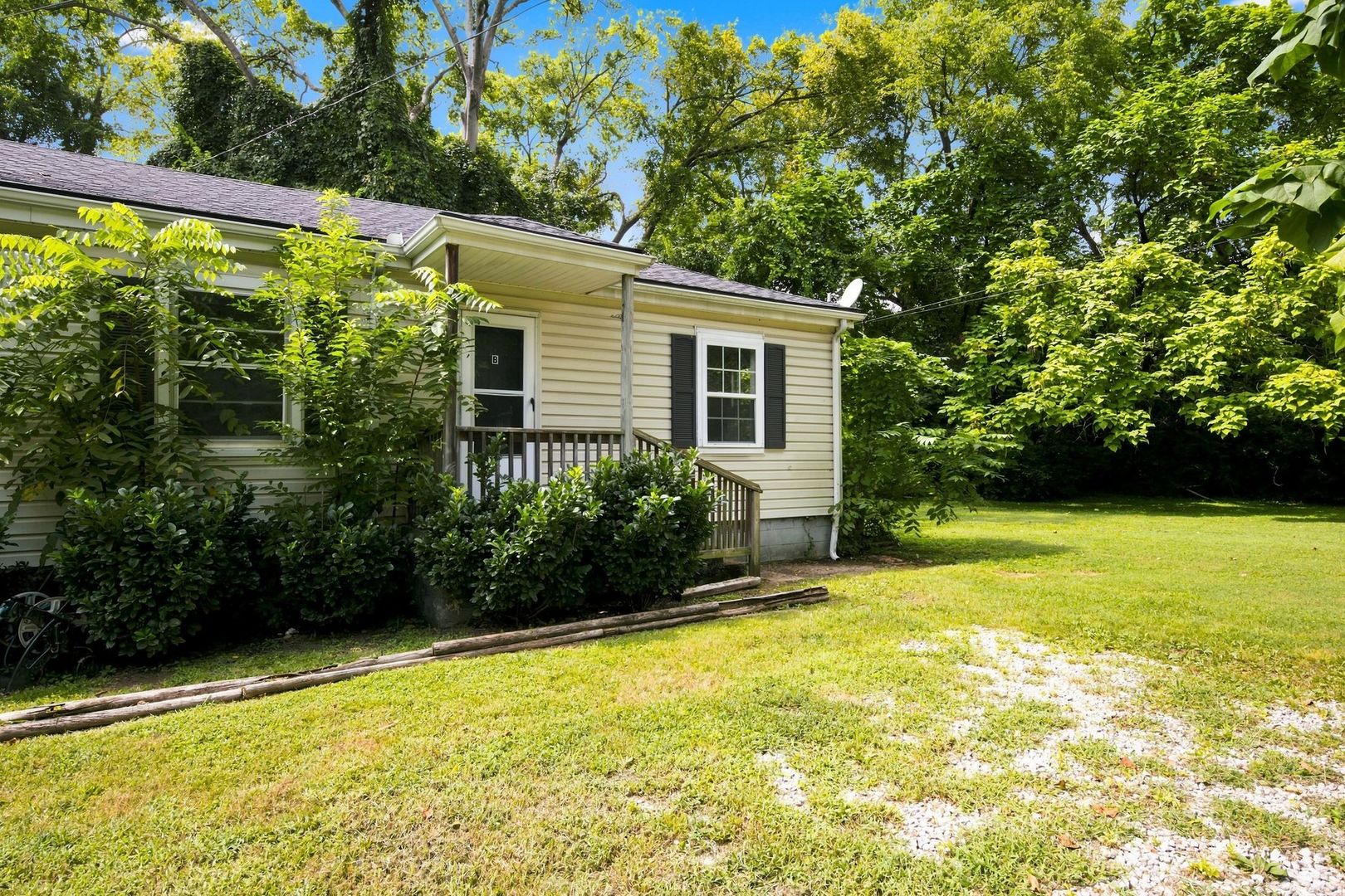 Nashville Multiplex: 1202B Cline Ave