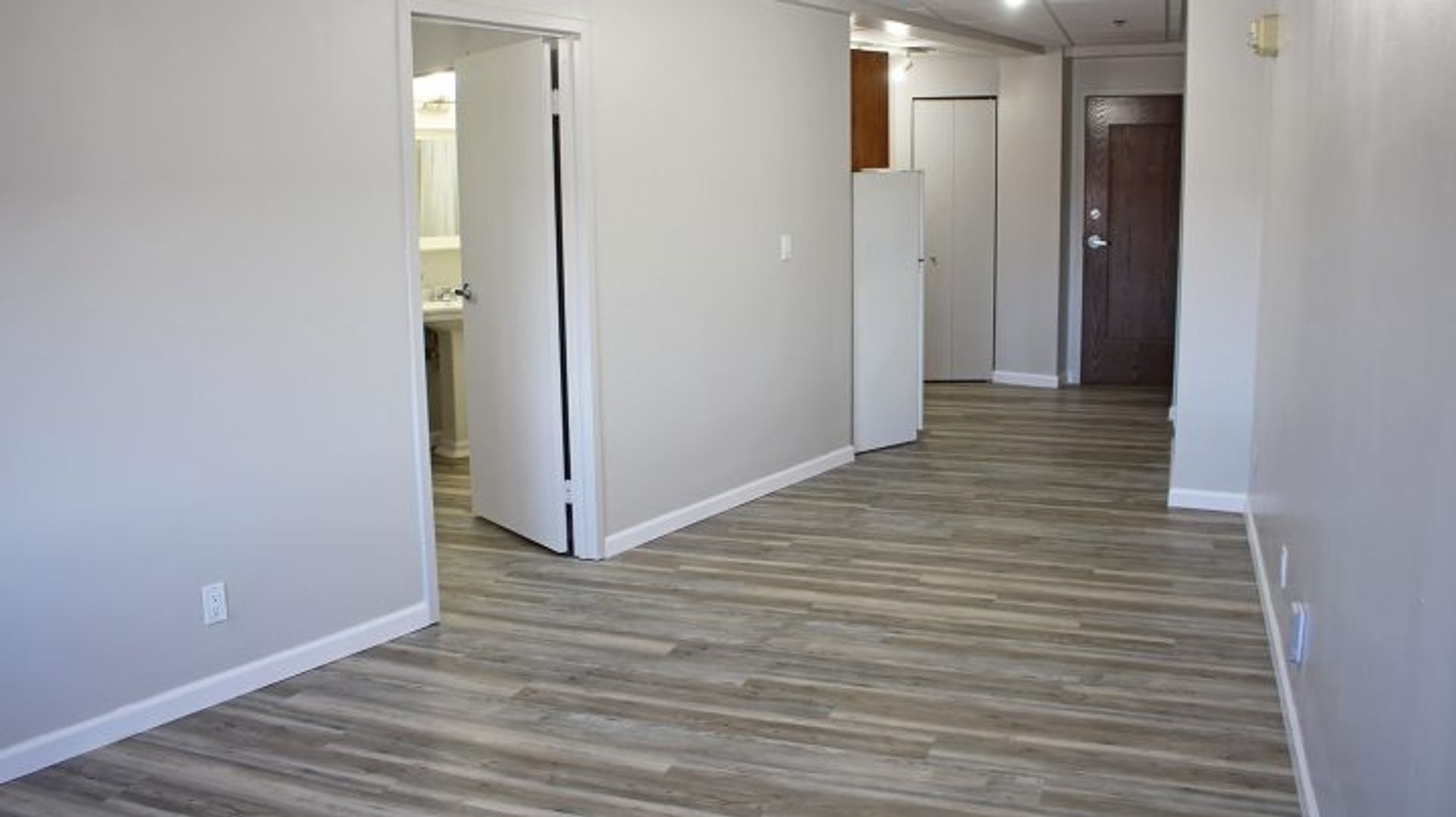 Champaign Apartment: 201 W. Springfield Ave.