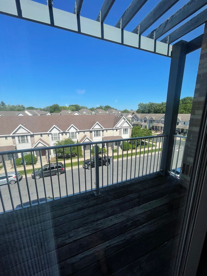 Sun Prairie Apartment: 155 Market St - 351 E Main Street