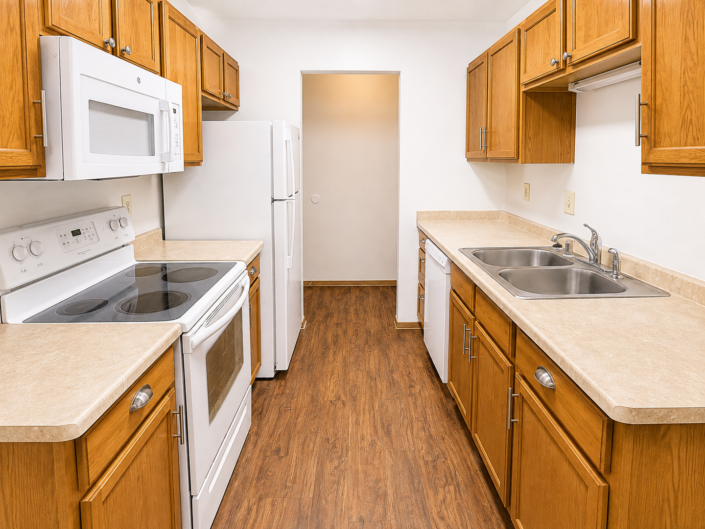 Sun Prairie Apartment: 31-35 Hart Road