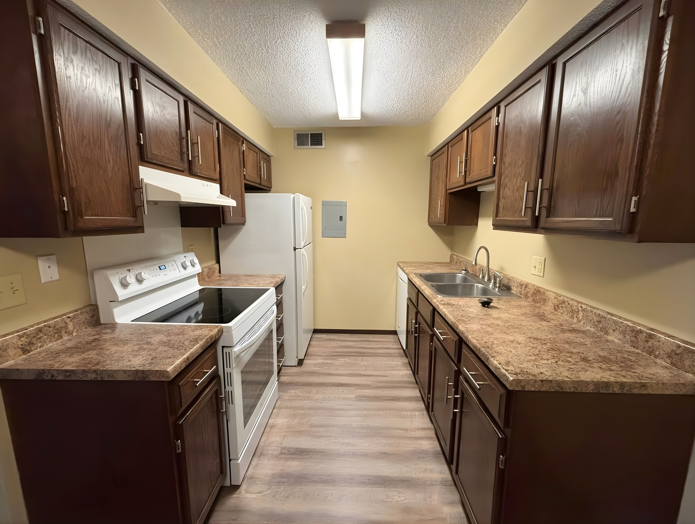Dubuque Apartment: 811-860 Hawkeye Drive