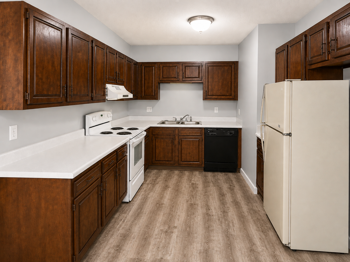 Tomah Apartment: 800 W. Benton Street