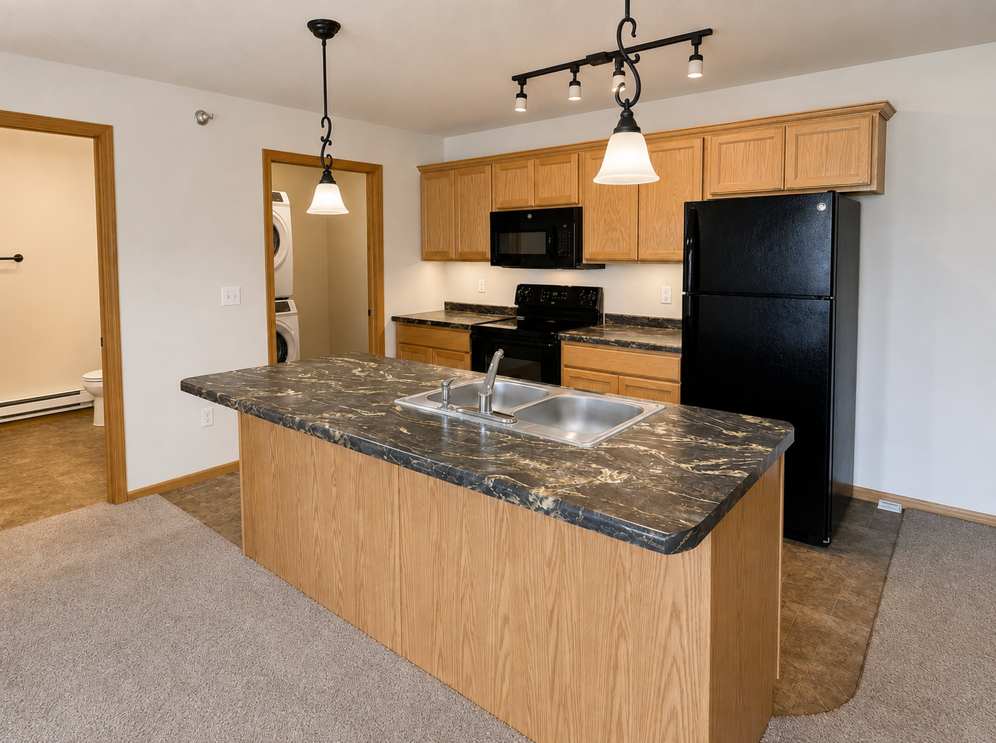 Tomah Apartment: 1010-1028 Berry Avenue