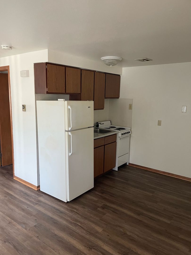Madison Apartment: 1705 Onsgard - 3832 Orin