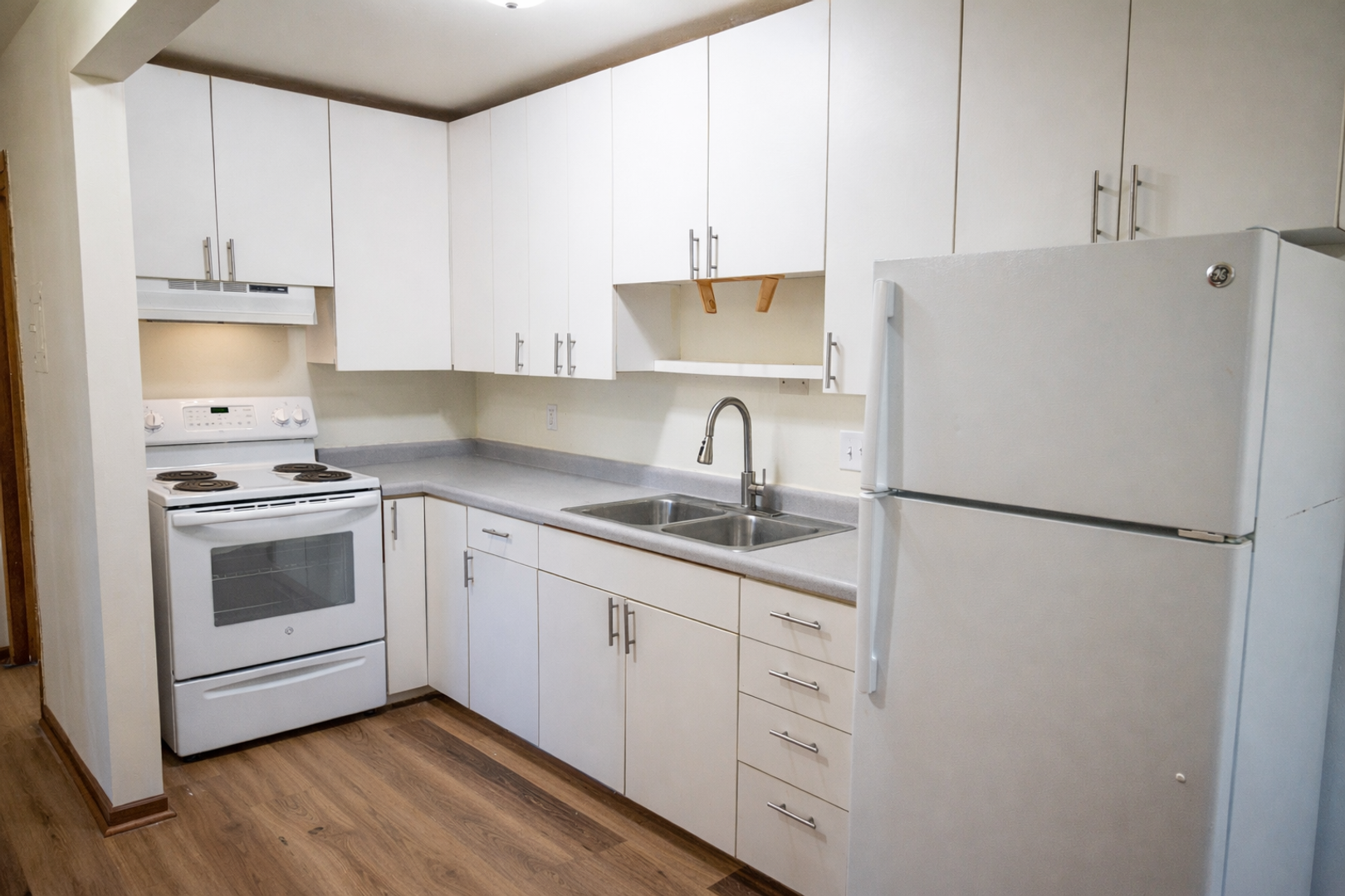 Madison Apartment: 1001-1009 GILBERT ROAD