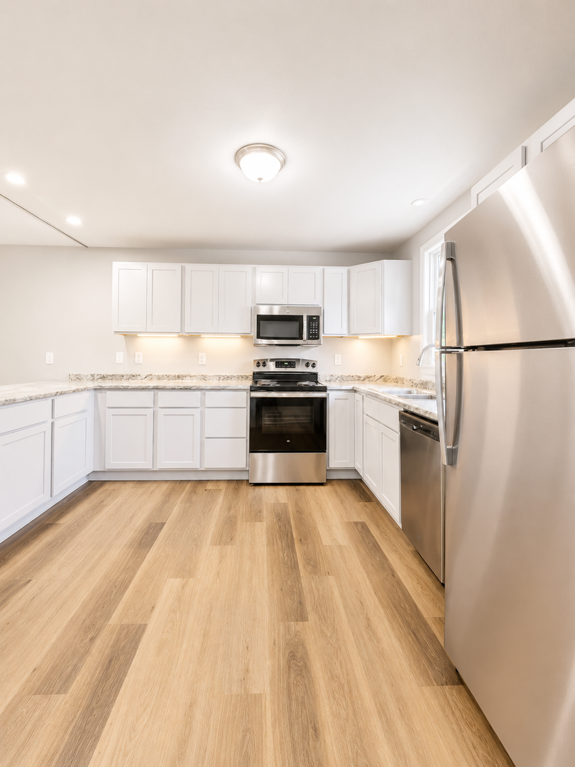 Lake Delton Apartment: 231-241 N Burritt Avenue