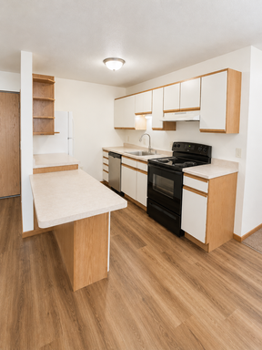 3 Bed / 1 Bath Apartment at Murdock Meadows