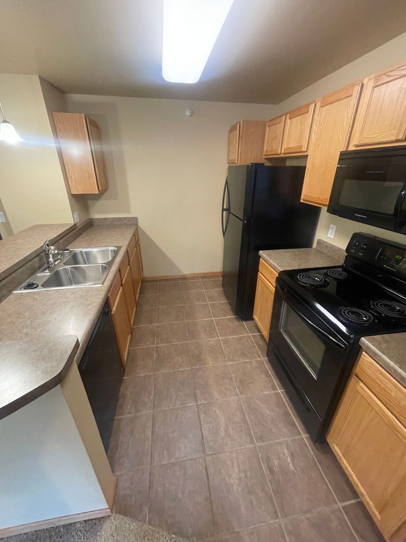 Sun Prairie Apartment: 188 Cannery Place