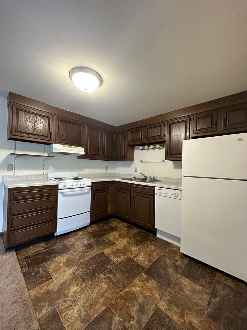 Madison Apartment: 1705 Onsgard - 3832 Orin