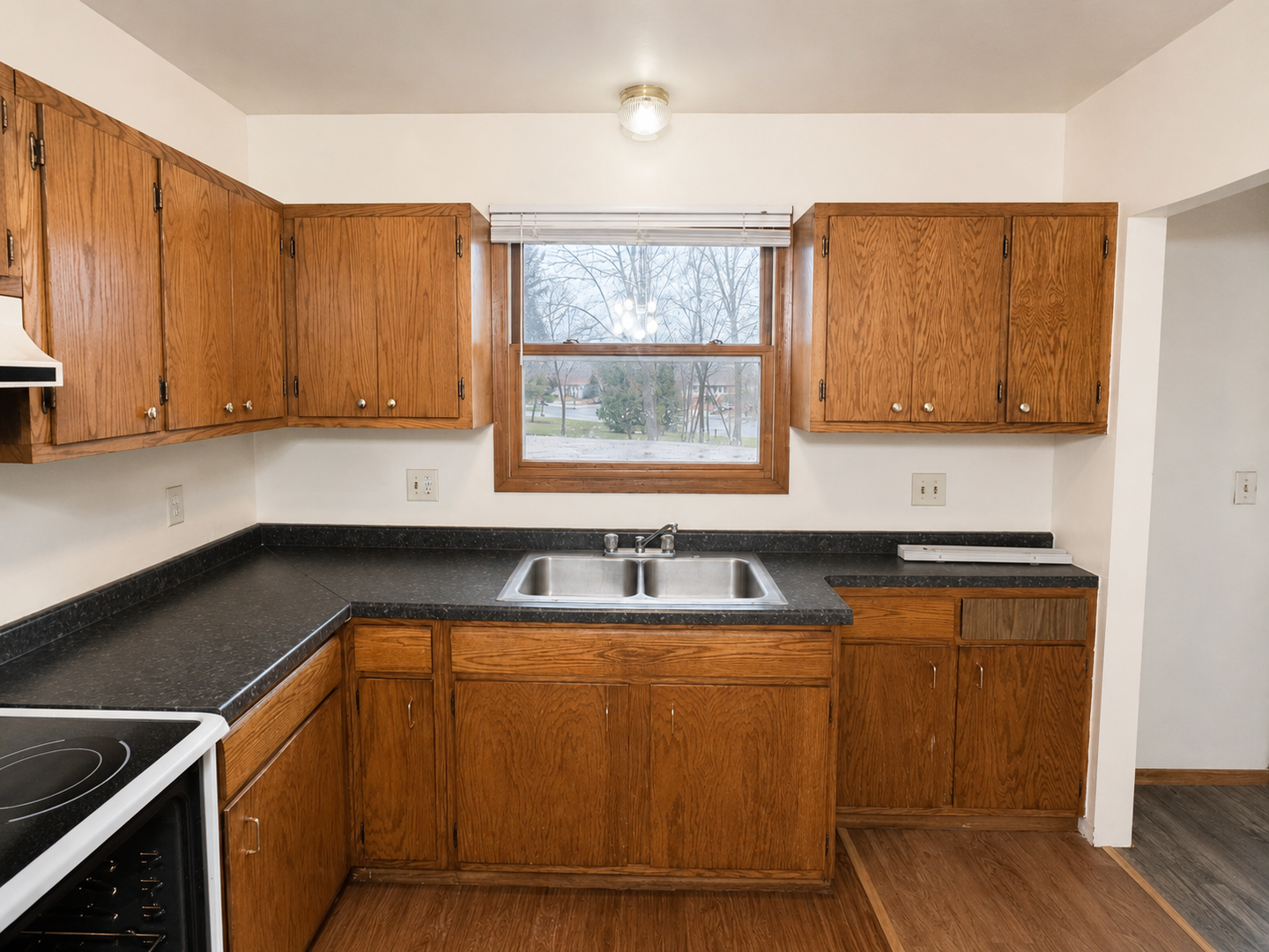 Milton Apartment: 876 Chapel Drive