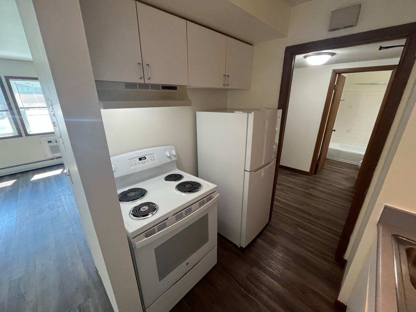 Madison Apartment: 1001-1009 GILBERT ROAD