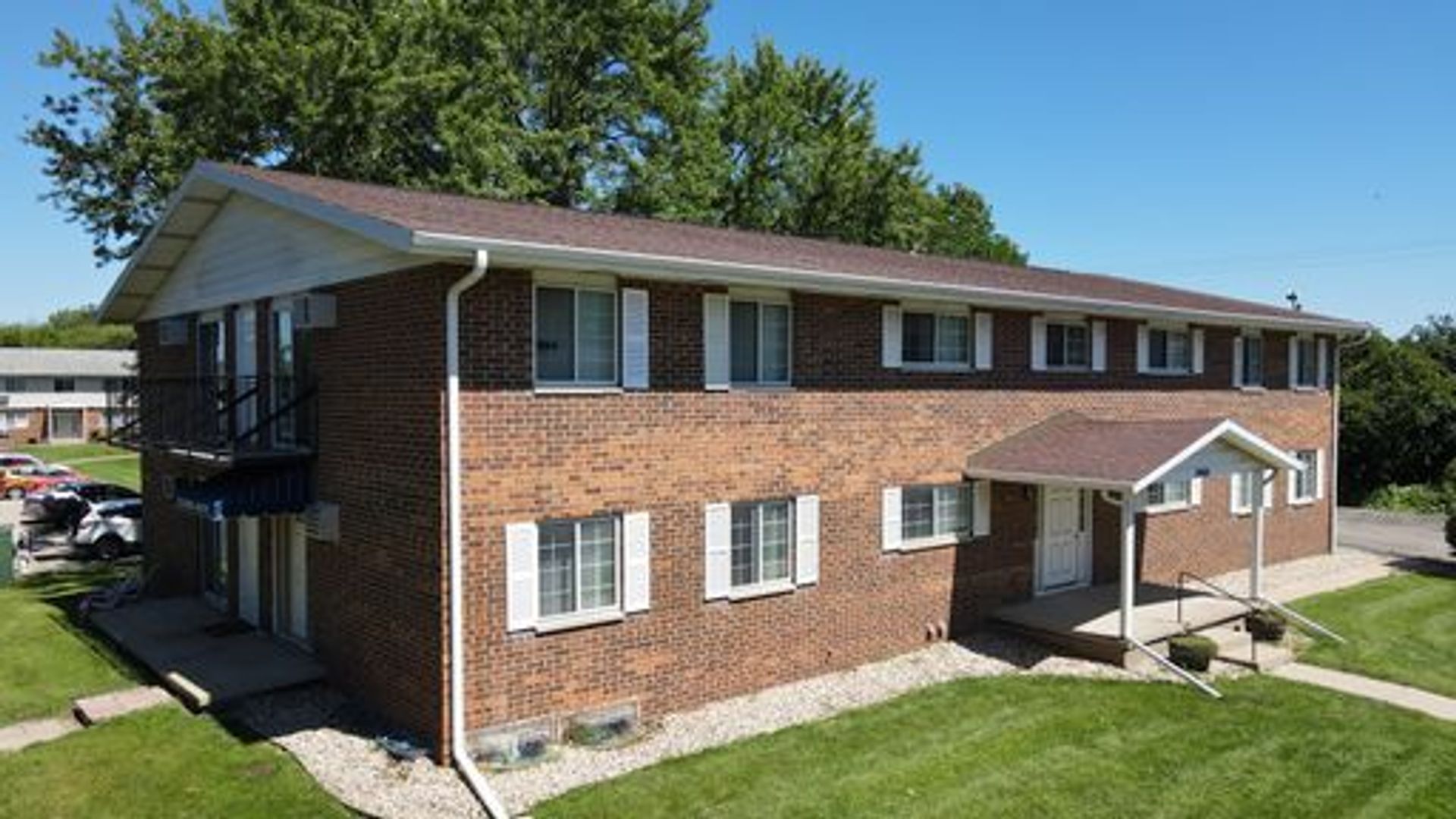 Madison Apartment: 1725 Onsgard Road