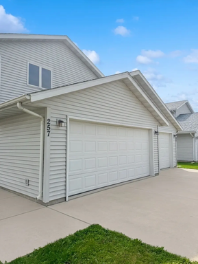 2 Bed, 1.5 Bath Townhome in Dane - FIRST MONTH RENT FREE!