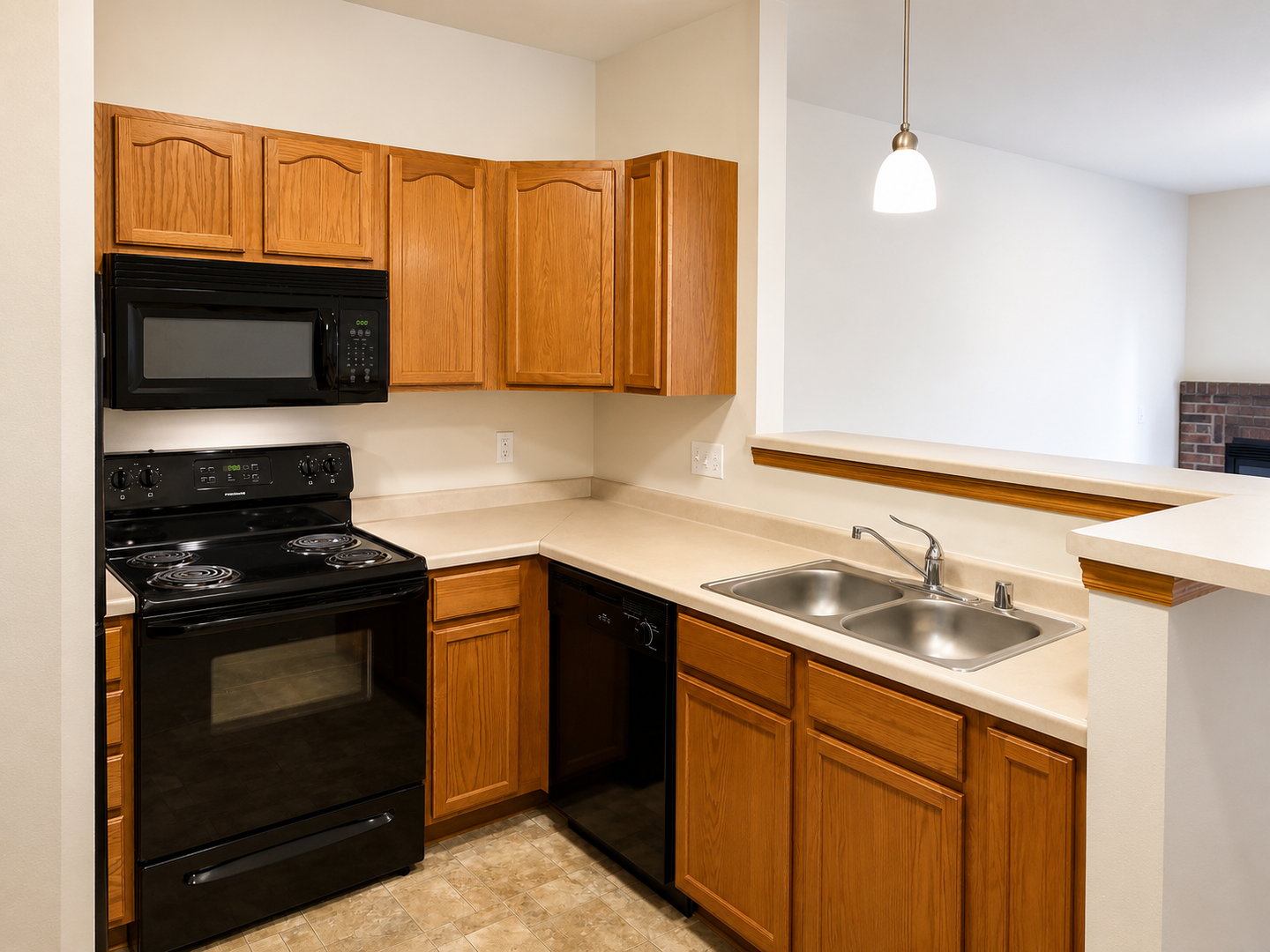 BARABOO Apartment: 915 ELLIS Avenue