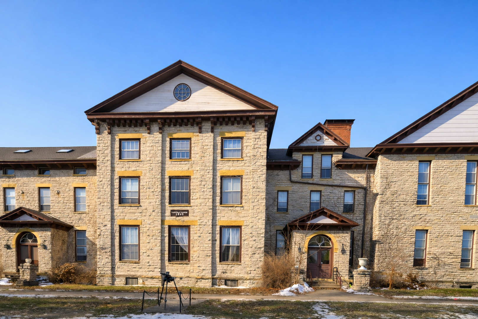 Platteville Apartment: 30 N. Elm St.