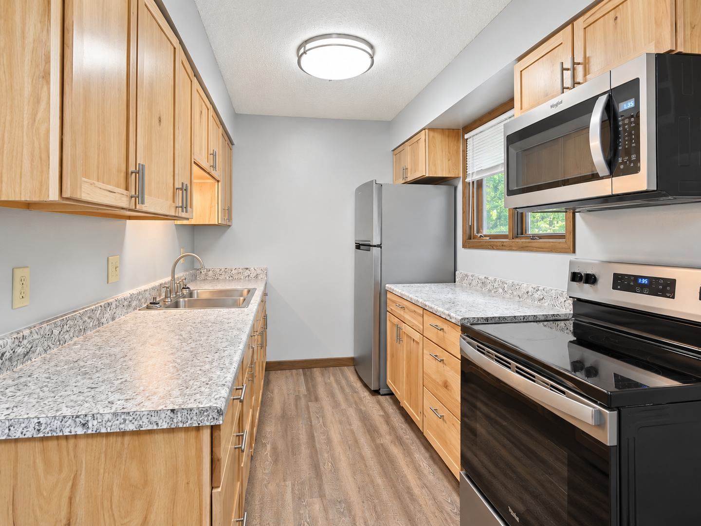 Dubuque Apartment: 2975-2995 Wildwood Drive
