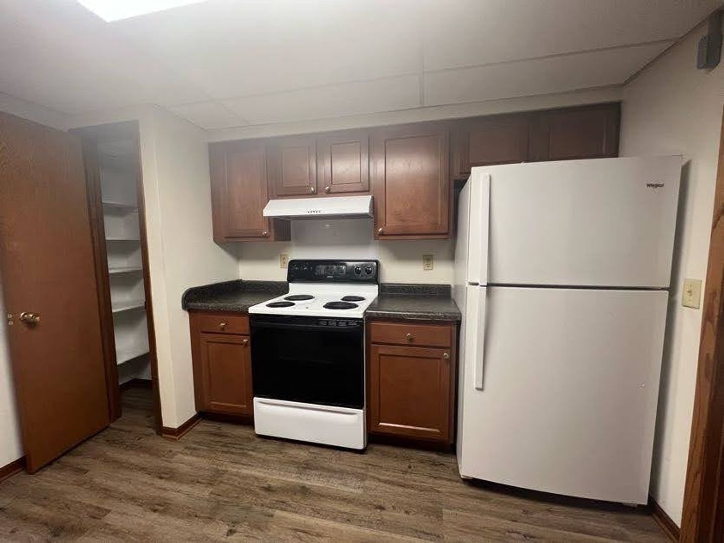 Dodgeville Apartment: 616 W. Washington St.