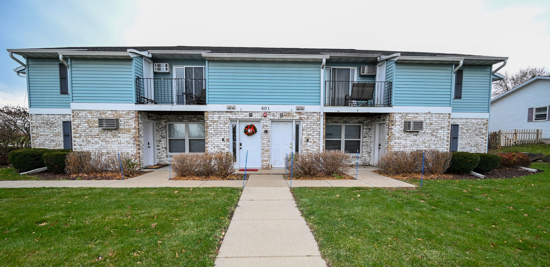 Cottage Grove Apartment: 601 E. Oak St.