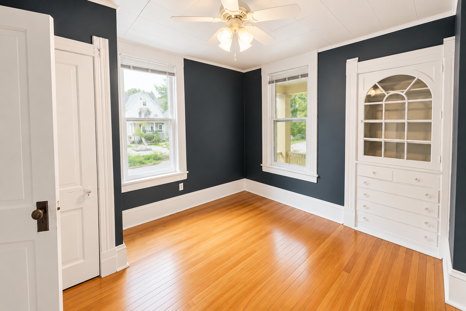 Madison Apartment: 110-112 E Johnson Street