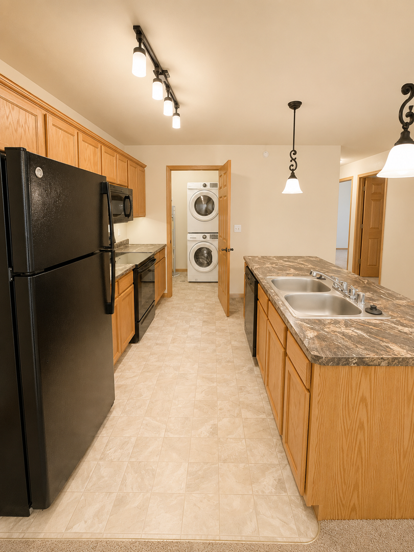 Tomah Apartment: 1010-1028 Berry Avenue