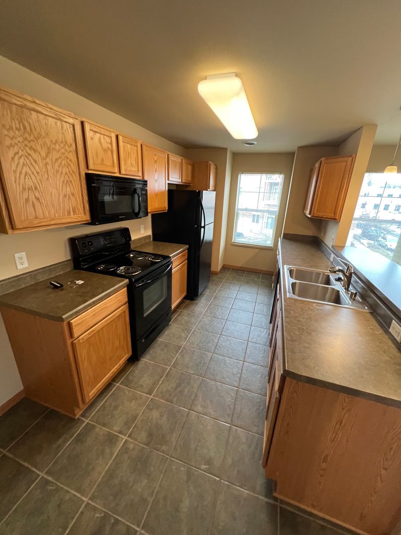 Sun Prairie Apartment: 188 Cannery Place