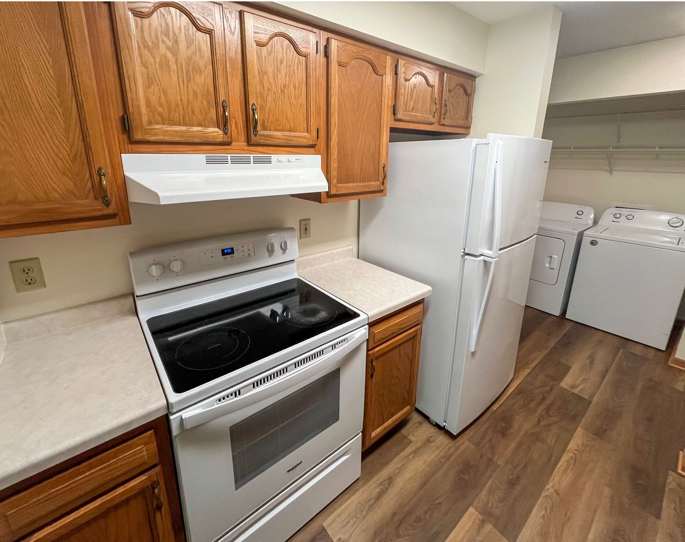 Madison Apartment: 1609 N. Thompson Dr.