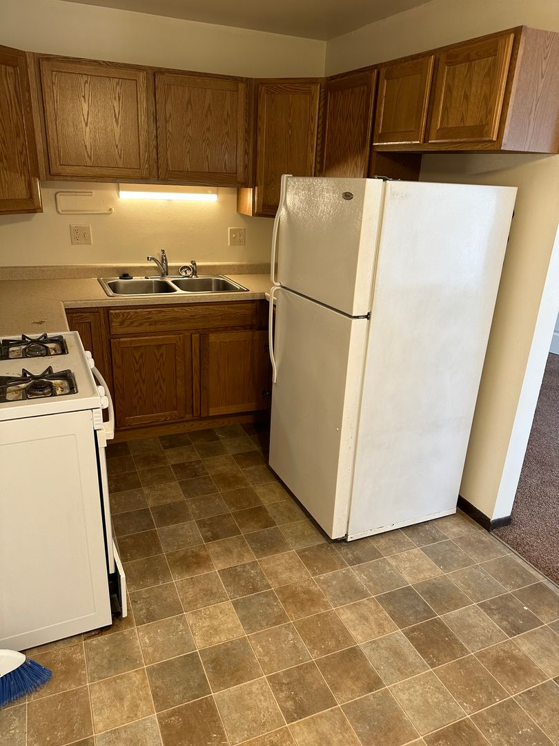 Lodi Apartment: 375 & 377 Clark Street