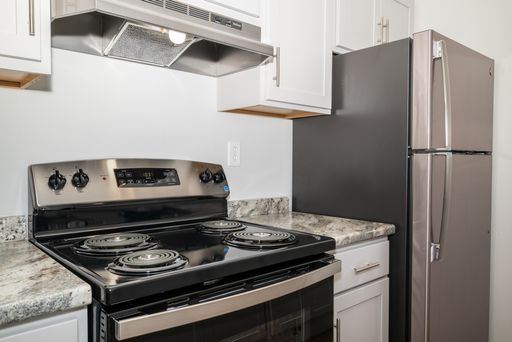 1 Bed / 1 Bath Apartment at Riverview Tower Apartments
